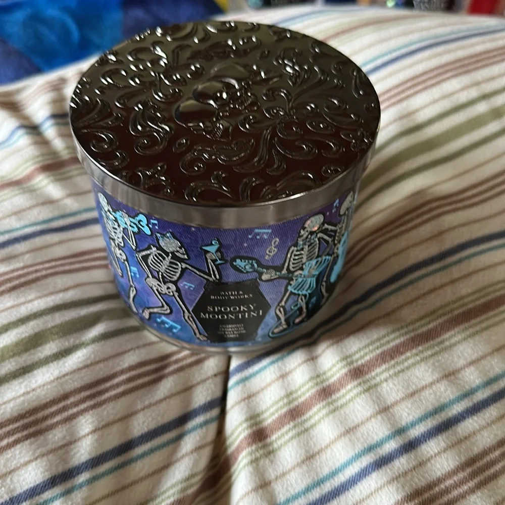 Bath & Body Works Spooky Moontini Hand Poured Wax Melts